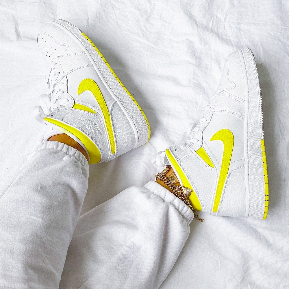 Nike custom painted air jordan 1 mid sneakers - Picture 3 of 7